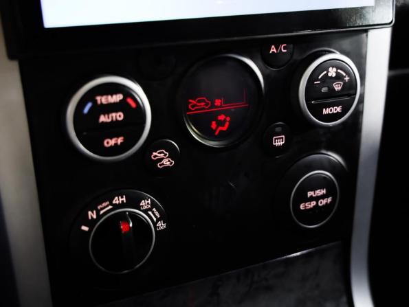 Suzuki Grand Vitara II Рестайлинг с пробегом 2011 года, цена 1 099 000 рублей, 145270 км, внедорожник, Автокод Объявления