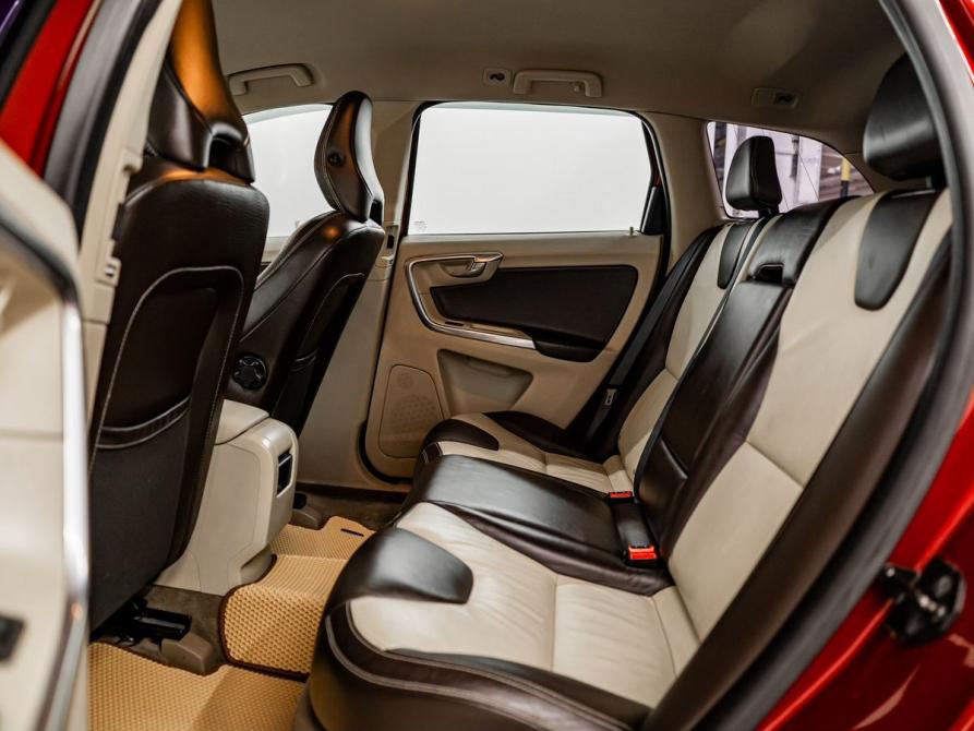 Volvo XC60 I Красноярск  - изображение 8
