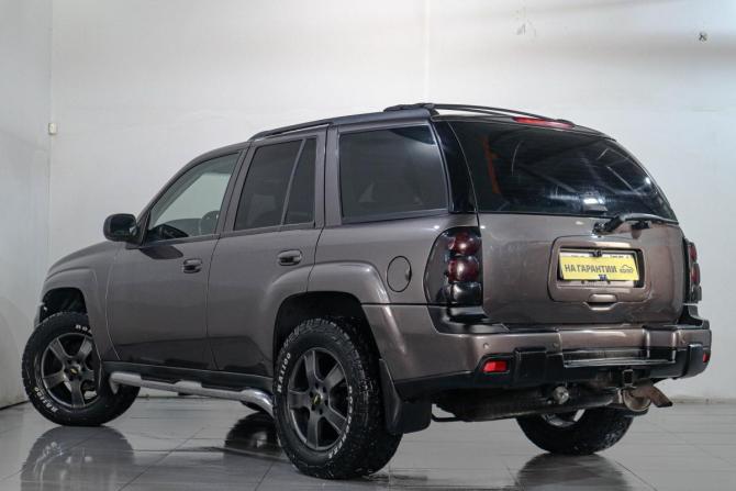 Chevrolet TrailBlazer I Рестайлинг с пробегом 2008 года, цена 1 229 000 рублей, 215000 км, внедорожник, Автокод Объявления