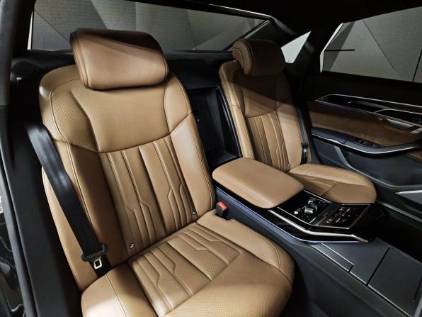 Audi A8 IV (D5) с пробегом 2019 года, цена 5 000 000 рублей, 91386 км, седан, Автокод Объявления