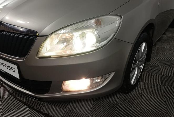 Skoda Fabia II Рестайлинг с пробегом 2013 года, цена 680 000 рублей, 174179 км, хэтчбек, Автокод Объявления
