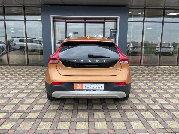 Volvo V40 Cross Country I с пробегом 2013 года, цена 1 150 000 рублей, 129417 км, хэтчбек, Автокод Объявления