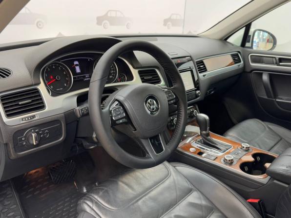 Volkswagen Touareg II с пробегом 2013 года, цена 1 820 000 рублей, 256356 км, внедорожник, Автокод Объявления