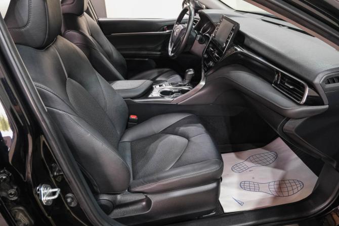 Toyota Camry VIII (XV70) Рестайлинг с пробегом 2021 года, цена 3 149 000 рублей, 65464 км, седан, Автокод Объявления