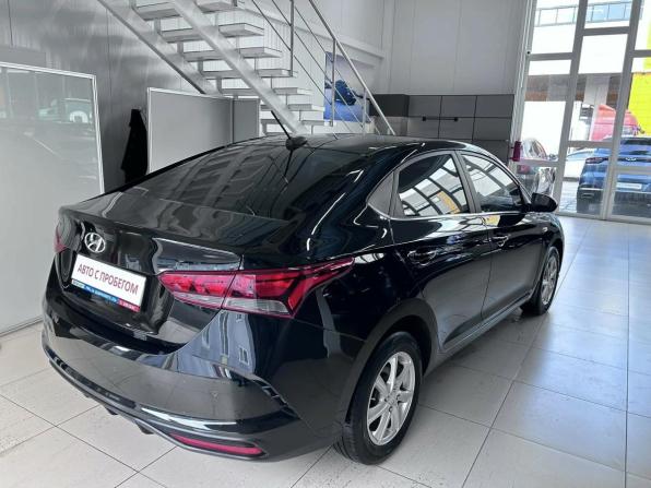 Hyundai Solaris II Рестайлинг с пробегом 2021 года, цена 1 594 000 рублей, 101900 км, седан, Автокод Объявления