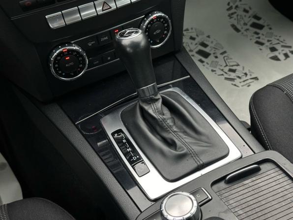 Mercedes-Benz C-Класс III (W204) Рестайлинг с пробегом 2011 года, цена 1 370 000 рублей, 145500 км, седан, Автокод Объявления