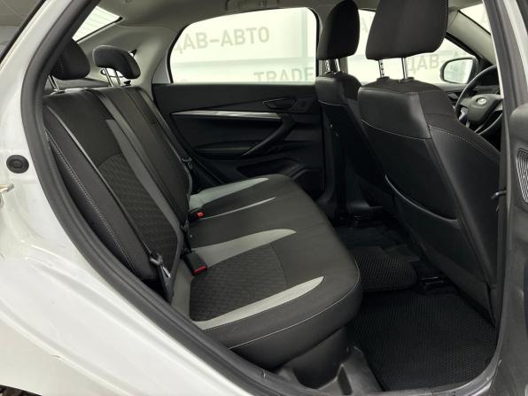 Lada (ВАЗ) Vesta I Рестайлинг (NG) с пробегом 2023 года, цена 1 190 000 рублей, 11000 км, седан, Автокод Объявления