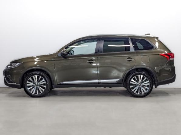 Mitsubishi Outlander III Рестайлинг 3 с пробегом 2020 года, цена 2 495 000 рублей, 100043 км, внедорожник, Автокод Объявления