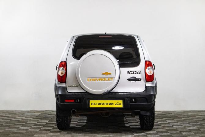 Chevrolet Niva I Рестайлинг с пробегом 2010 года, цена 499 000 рублей, 102000 км, внедорожник, Автокод Объявления