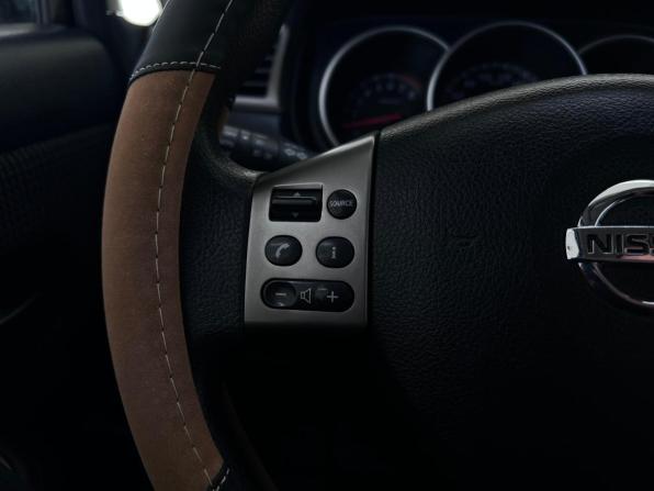 Nissan Tiida I Рестайлинг с пробегом 2012 года, цена 950 000 рублей, 141203 км, хэтчбек, Автокод Объявления