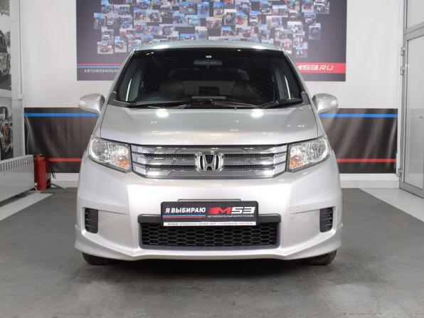 Honda Freed I Рестайлинг с пробегом 2012 года, цена 1 049 999 рублей, 130904 км, компактвэн, Автокод Объявления