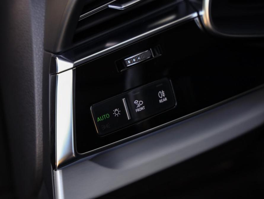 Audi Q8 I (4M) Санкт-Петербург  - изображение 27
