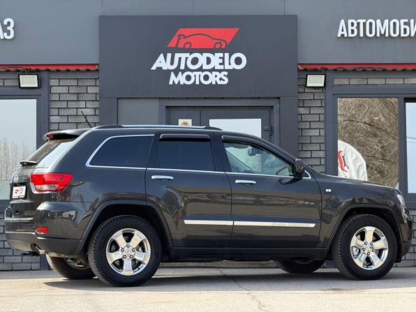 Jeep Grand Cherokee IV (WK2) с пробегом 2011 года, цена 2 100 000 рублей, 113757 км, внедорожник, Автокод Объявления