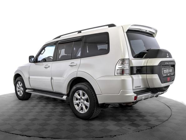Mitsubishi Pajero IV Рестайлинг 2 с пробегом 2015 года, цена 2 799 000 рублей, 85940 км, внедорожник, Автокод Объявления