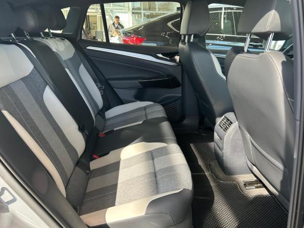 Volkswagen ID.4 с пробегом 2022 года, цена 2 995 000 рублей, 57264 км, внедорожник, Автокод Объявления