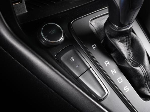 Ford Focus III Рестайлинг с пробегом 2016 года, цена 1 180 000 рублей, 90157 км, хэтчбек, Автокод Объявления