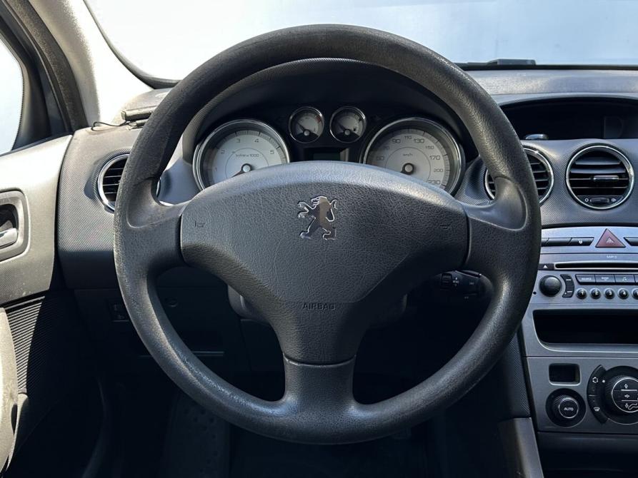 Peugeot 308 I Москва  - изображение 12