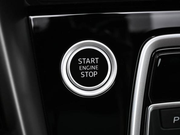 Audi A3 IV (8Y) Рестайлинг с пробегом 2026 года, цена 3 999 000 рублей, 34 км, хэтчбек, Автокод Объявления
