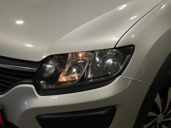 Renault Sandero II с пробегом 2017 года, цена 990 000 рублей, 94680 км, хэтчбек, Автокод Объявления