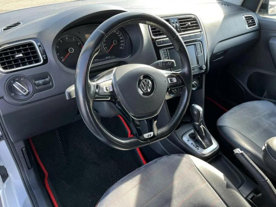 Volkswagen Polo V Рестайлинг Буинск  - изображение 8