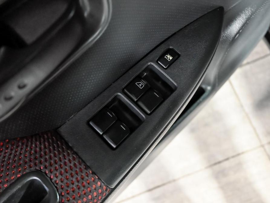 Nissan Note I Екатеринбург  - изображение 12