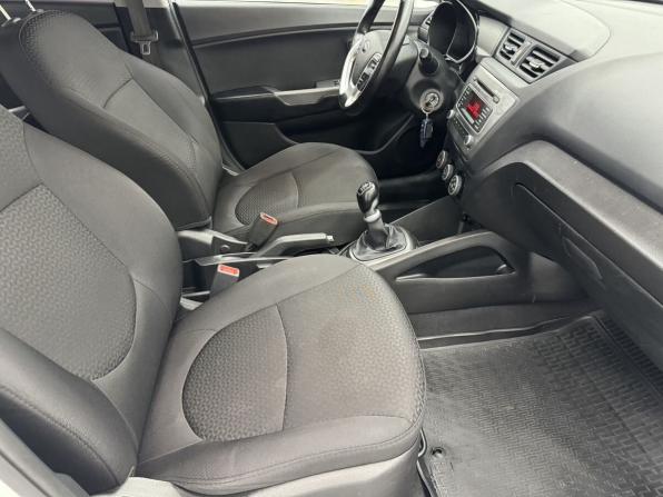 Kia Rio III Рестайлинг с пробегом 2016 года, цена 1 149 000 рублей, 99266 км, седан, Автокод Объявления