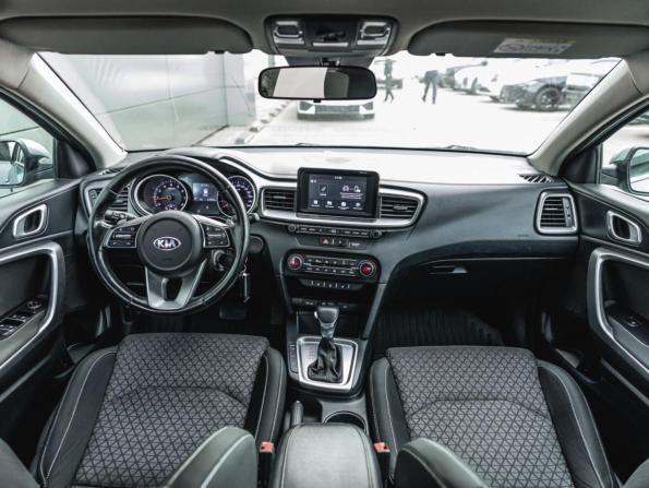 Kia Ceed III с пробегом 2018 года, цена 1 398 000 рублей, 219501 км, хэтчбек, Автокод Объявления