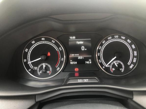 Skoda Rapid II с пробегом 2021 года, цена 1 554 200 рублей, 90679 км, лифтбек, Автокод Объявления