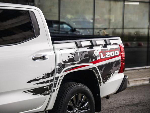 Mitsubishi L200 VI с пробегом 2025 года, цена 4 290 000 рублей, 41865 км, offers.body_type.unknown, Автокод Объявления