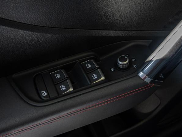 Audi Q2 I с пробегом 2021 года, цена 2 400 000 рублей, 23950 км, внедорожник, Автокод Объявления