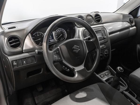 Suzuki Vitara II с пробегом 2018 года, цена 1 643 854 рубля, 81948 км, внедорожник, Автокод Объявления