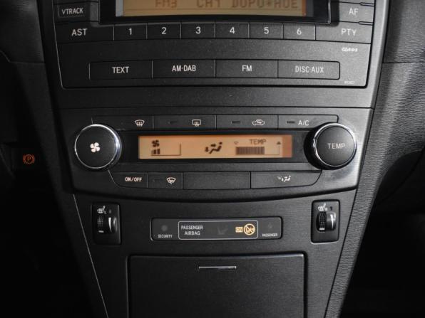 Toyota Avensis III с пробегом 2009 года, цена 875 000 рублей, 205357 км, седан, Автокод Объявления