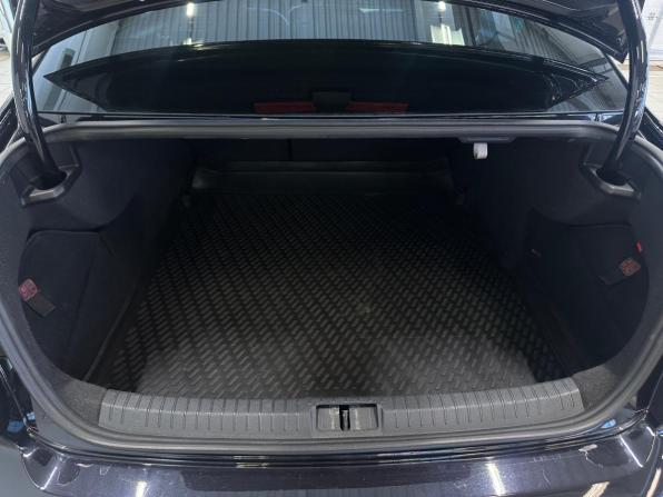 Volkswagen Passat B8 с пробегом 2017 года, цена 1 799 000 рублей, 173000 км, седан, Автокод Объявления