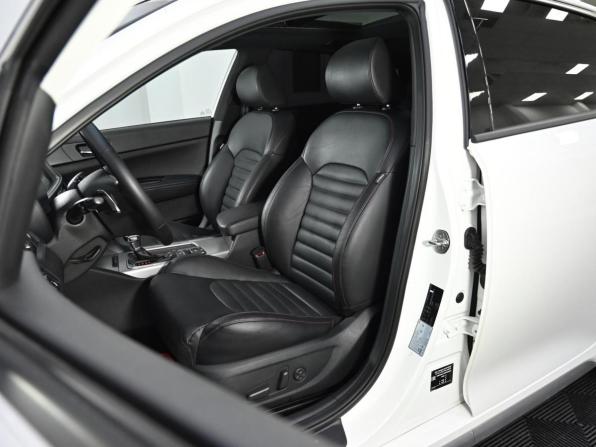 Kia Optima IV с пробегом 2017 года, цена 1 349 000 рублей, 123000 км, седан, Автокод Объявления