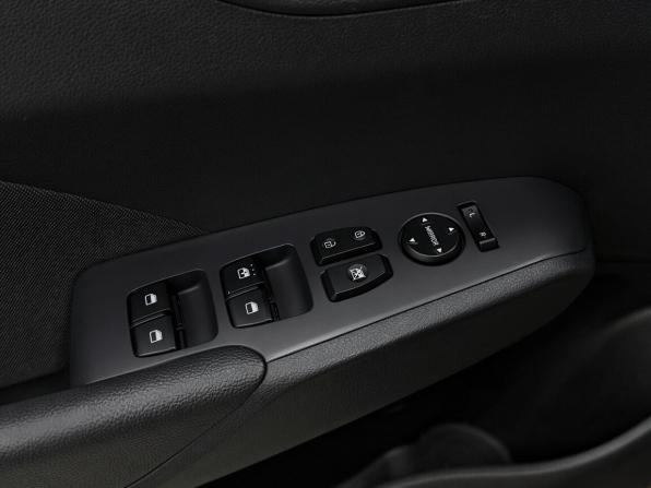 Hyundai Solaris II с пробегом 2018 года, цена 1 149 000 рублей, 132000 км, седан, Автокод Объявления