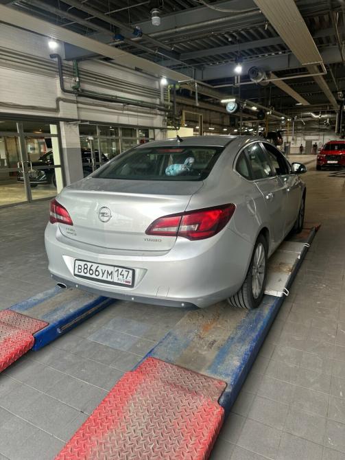 Opel Astra J Рестайлинг Санкт-Петербург  - изображение 3