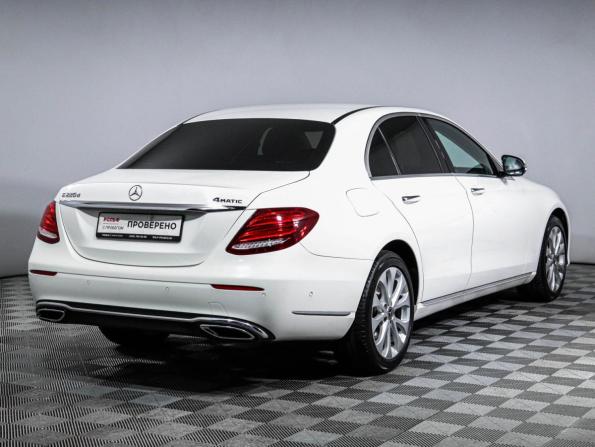 Mercedes-Benz E-Класс V (W213 S213 C238) с пробегом 2017 года, цена 3 100 000 рублей, 172324 км, седан, Автокод Объявления