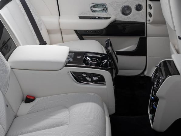 Rolls-Royce Cullinan I Рестайлинг с пробегом 2025 года, цена 67 500 000 рублей, 449 км, внедорожник, Автокод Объявления