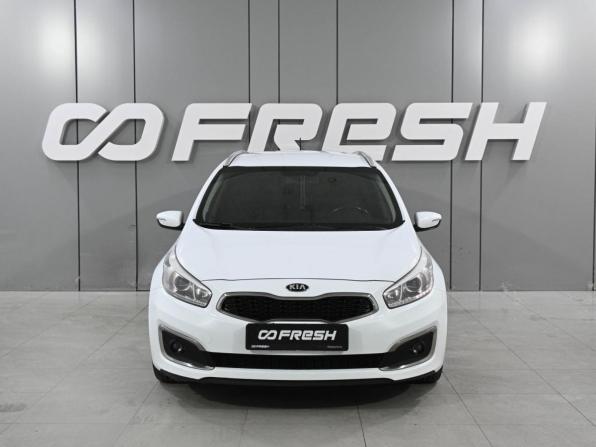 Kia Ceed II Рестайлинг с пробегом 2015 года, цена 1 099 000 рублей, 175750 км, универсал, Автокод Объявления