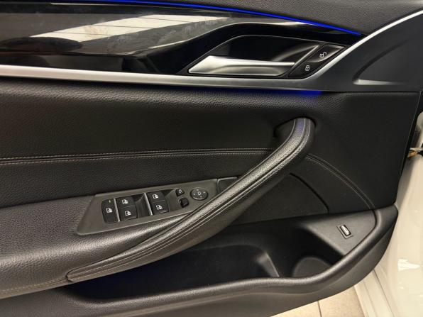 BMW 5 серии VII (G30/G31/G38) с пробегом 2019 года, цена 3 299 000 рублей, 122180 км, седан, Автокод Объявления