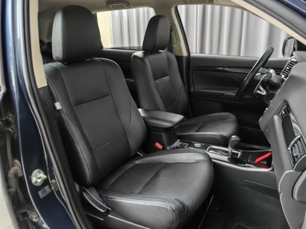 Mitsubishi Outlander III Рестайлинг 2 с пробегом 2018 года, цена 2 298 000 рублей, 186000 км, внедорожник, Автокод Объявления