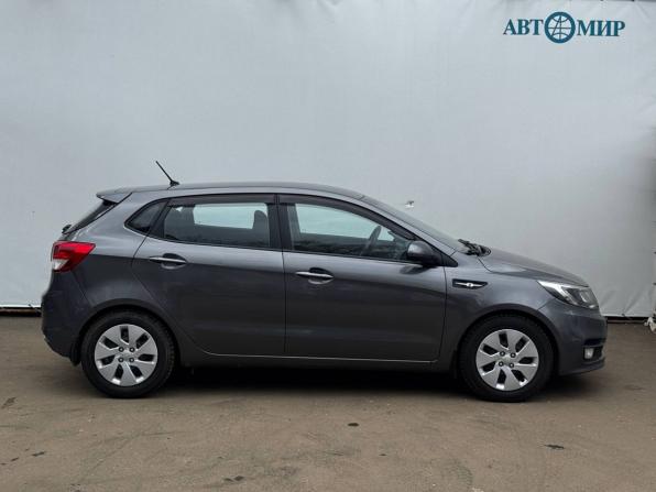 Kia Rio III Рестайлинг с пробегом 2016 года, цена 1 040 000 рублей, 122214 км, хэтчбек, Автокод Объявления