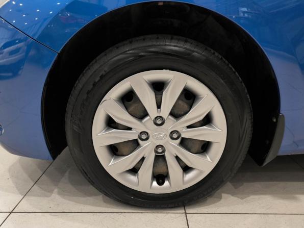 Hyundai Solaris II с пробегом 2018 года, цена 1 350 000 рублей, 110628 км, седан, Автокод Объявления