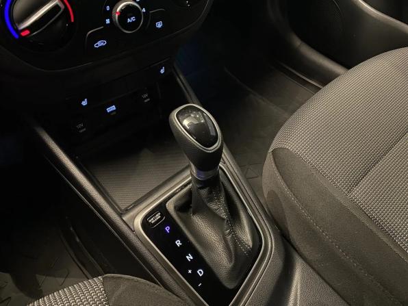 Hyundai Solaris II Рестайлинг с пробегом 2022 года, цена 1 549 000 рублей, 68300 км, седан, Автокод Объявления