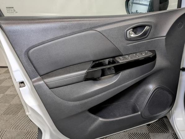 Renault Kaptur I Рестайлинг с пробегом 2021 года, цена 1 650 000 рублей, 99893 км, внедорожник, Автокод Объявления