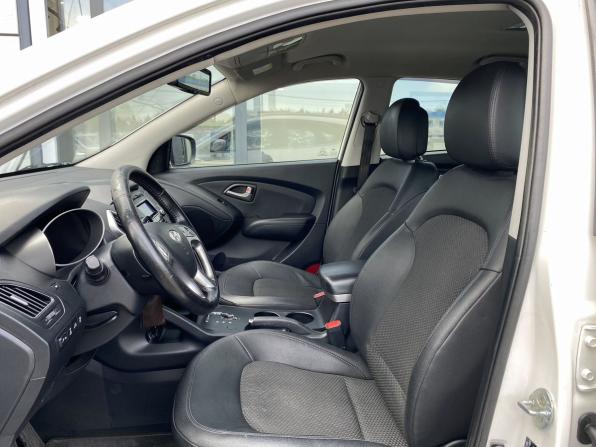 Hyundai ix35 I с пробегом 2011 года, цена 1 199 000 рублей, 122117 км, внедорожник, Автокод Объявления