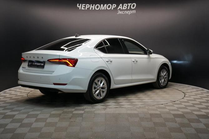 Skoda Octavia IV (A8) с пробегом 2021 года, цена 2 299 000 рублей, 113000 км, лифтбек, Автокод Объявления
