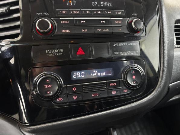 Mitsubishi Outlander III Рестайлинг 2 с пробегом 2015 года, цена 1 595 000 рублей, 182216 км, внедорожник, Автокод Объявления