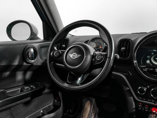 Mini Countryman II с пробегом 2017 года, цена 1 689 400 рублей, 82855 км, внедорожник, Автокод Объявления