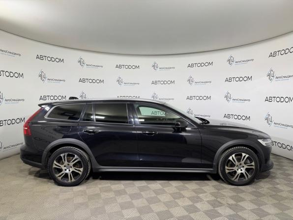 Volvo V60 Cross Country II с пробегом 2019 года, цена 2 889 000 рублей, 161055 км, универсал, Автокод Объявления